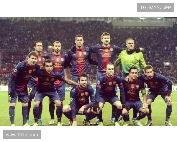 全球足球明星汇聚各国风采展现球场魅力与传奇故事