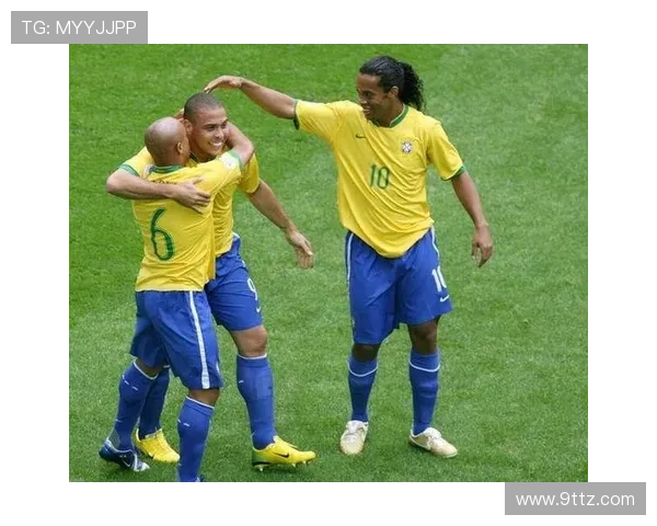 狼狗足球明星的真实姓名与成就揭秘,带你了解这位传奇球员的故事 狼狗足球明星的真实姓名与成就揭秘,带你了解这位传奇球员的故事