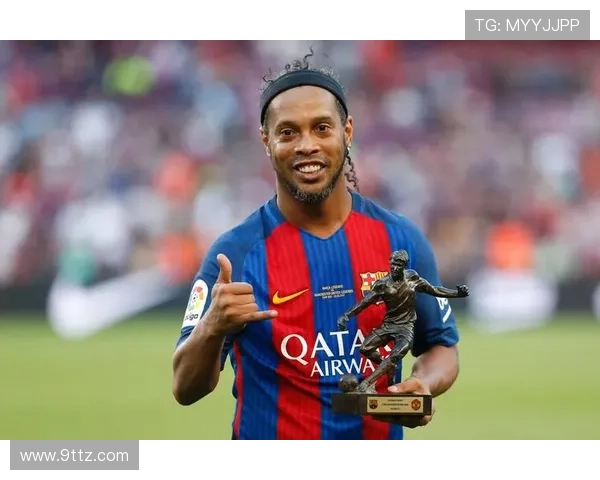 内拿马足球明星的辉煌历程与对国家足球的深远影响