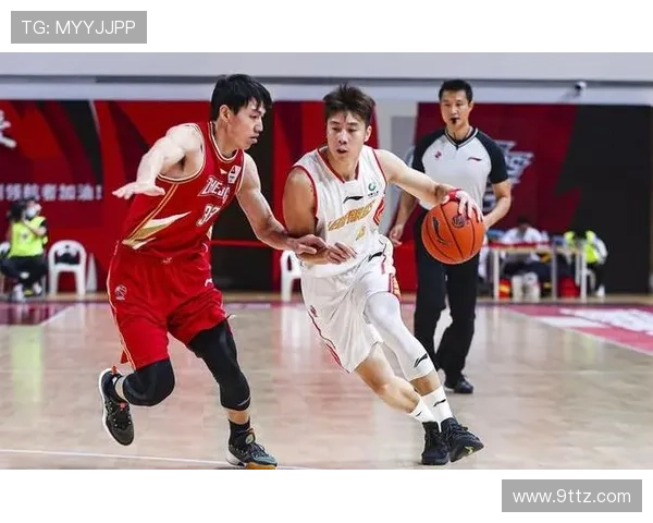 武汉羽毛球队以98分领跑全国锦标赛积分榜展现强劲实力 武汉羽毛球队以98分领跑全国锦标赛积分榜展现强劲实力