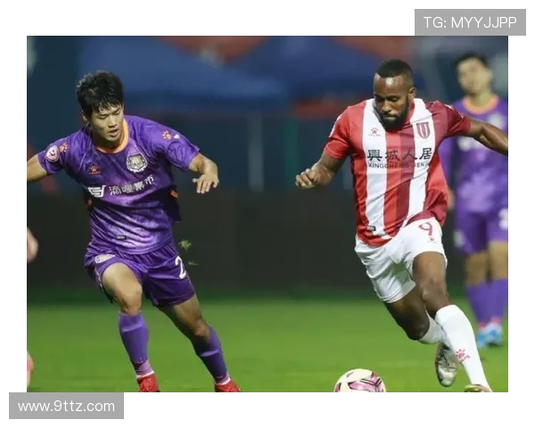 南京篮球队在邀请赛中以94分稳居积分榜首位展现强劲实力 南京篮球队在邀请赛中以94分稳居积分榜首位展现强劲实力